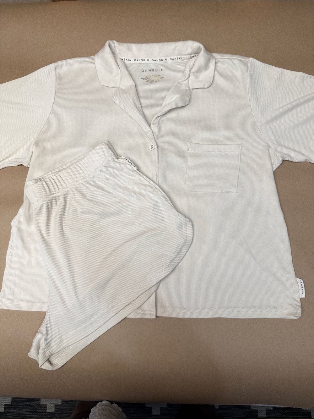 Danskin Women's Off White Ribbed Short-Sleeve Pajama Set